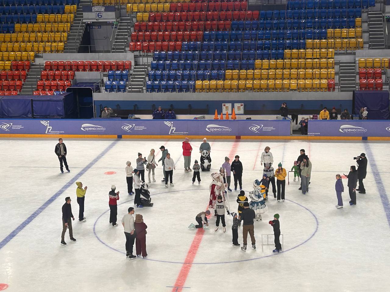 «Сибирское долголетие 2025. От мала до вели́ка» на льду «Арены. Север»